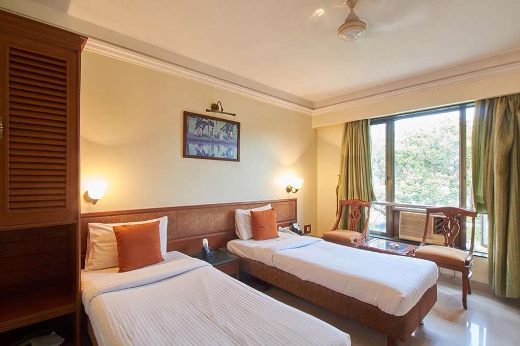 Hotel Srimaan Pune Chambre photo