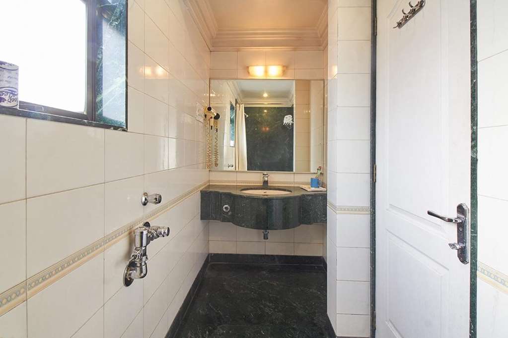 Hotel Srimaan Pune Chambre photo