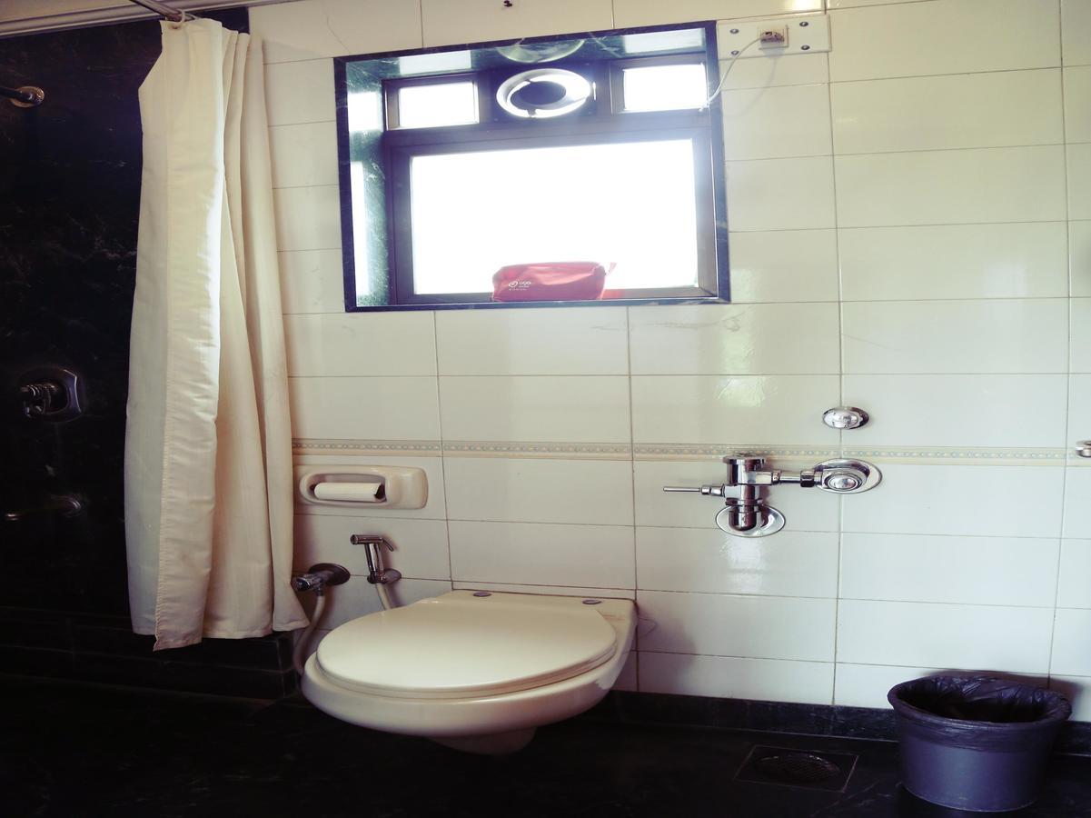 Hotel Srimaan Pune Extérieur photo